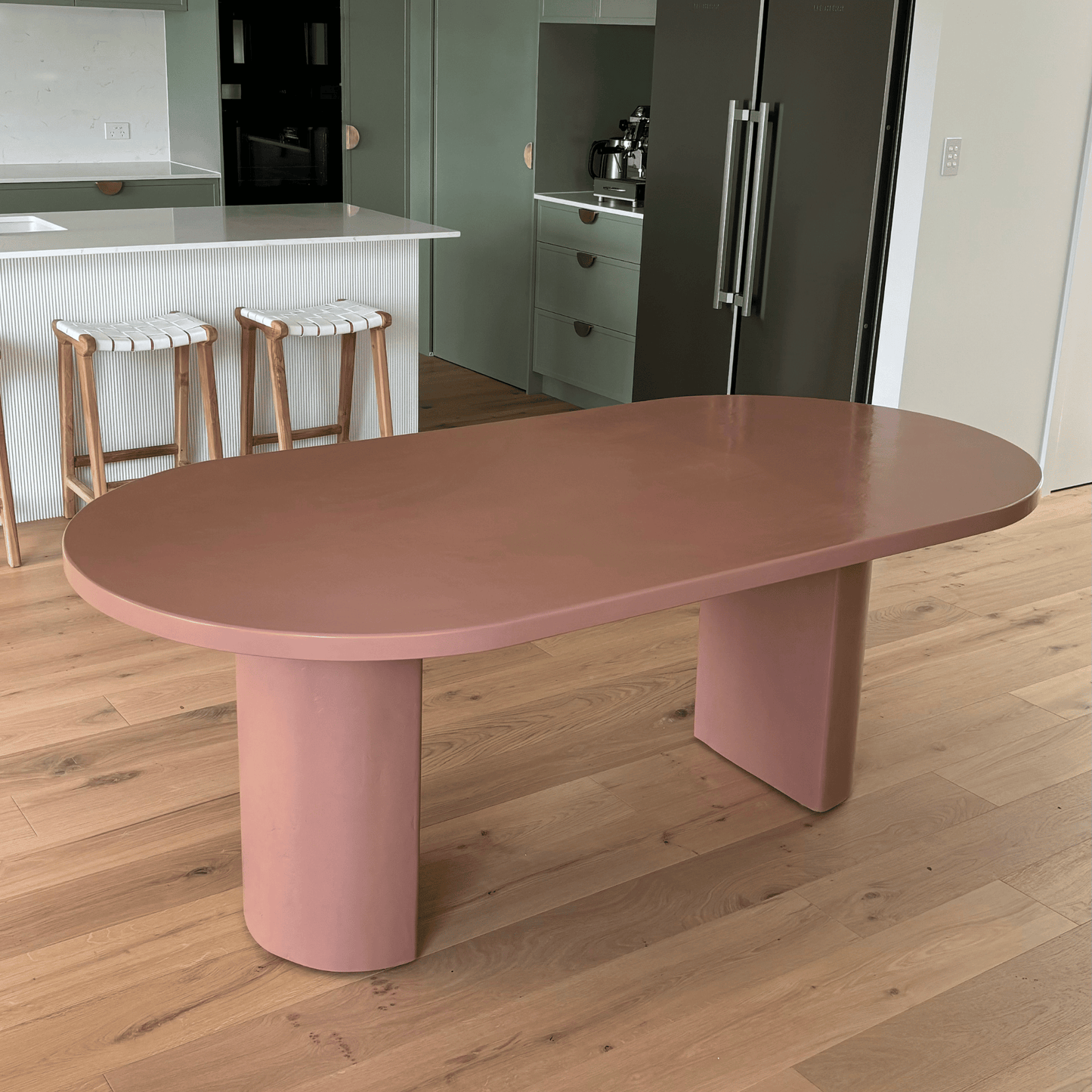 Fluted Crescent Oval Dining