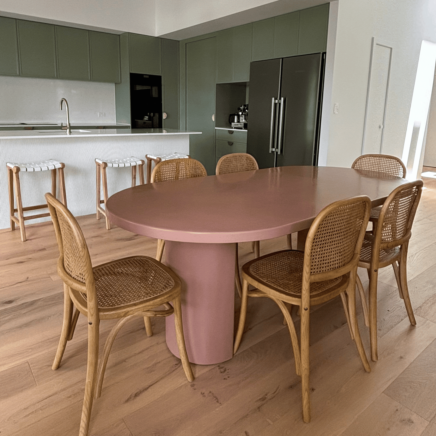 Fluted Crescent Oval Dining