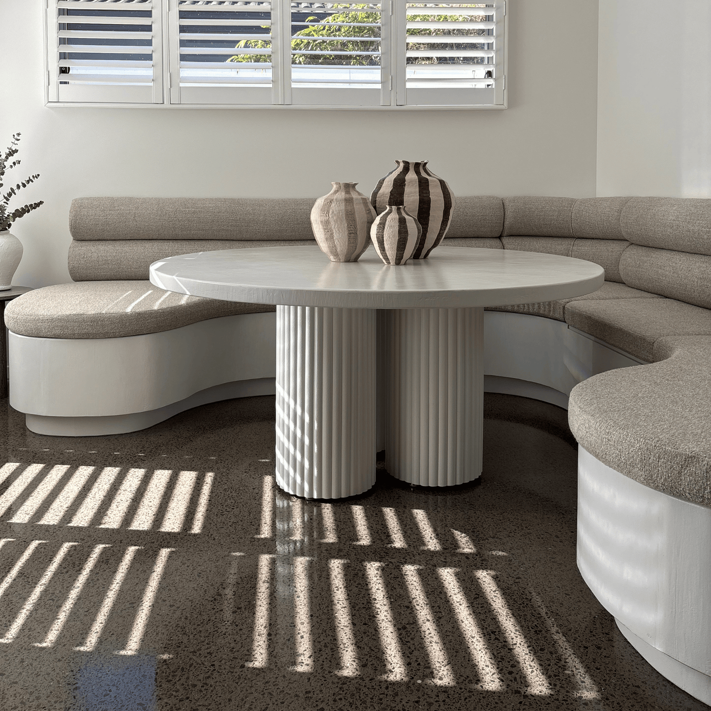 built-in breakfast booth with Peregian dining table