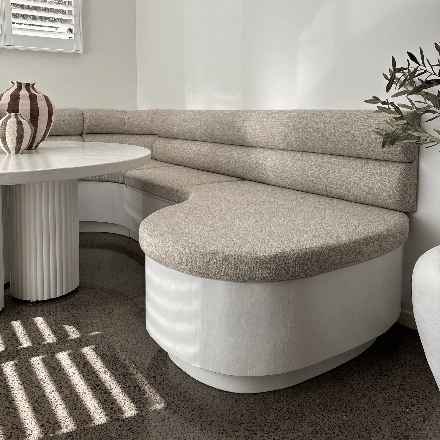 built-in breakfast booth with Peregian dining table