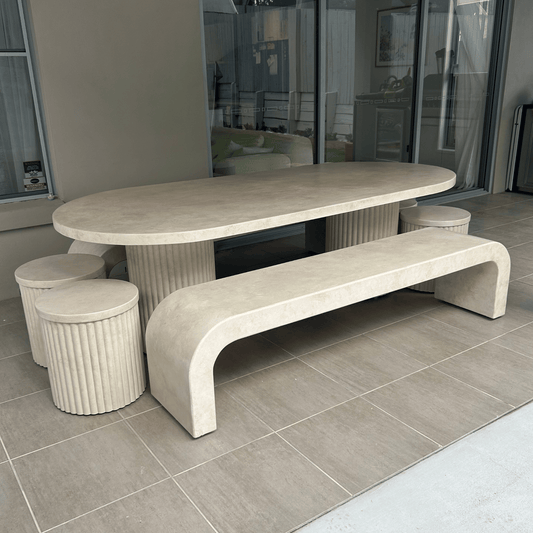 bilinga outdoor dining set in sand