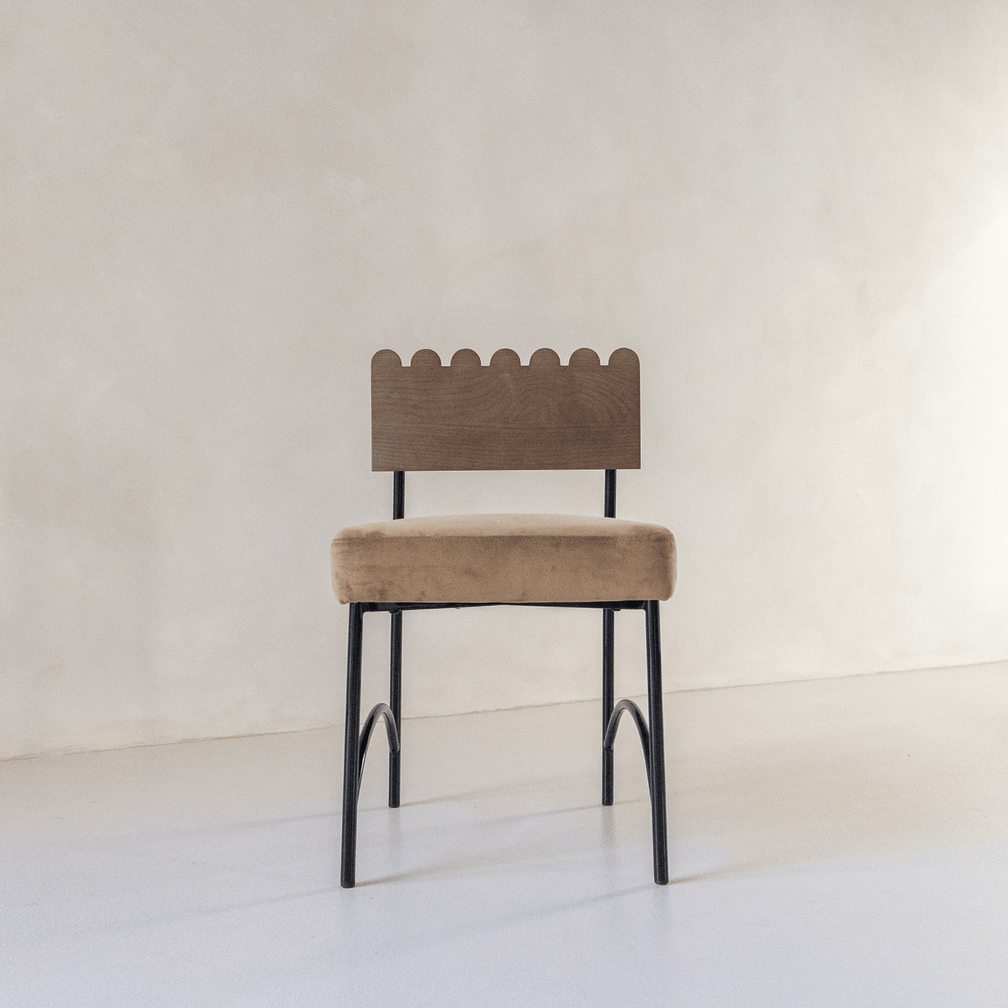 Onyx toffee dining chair