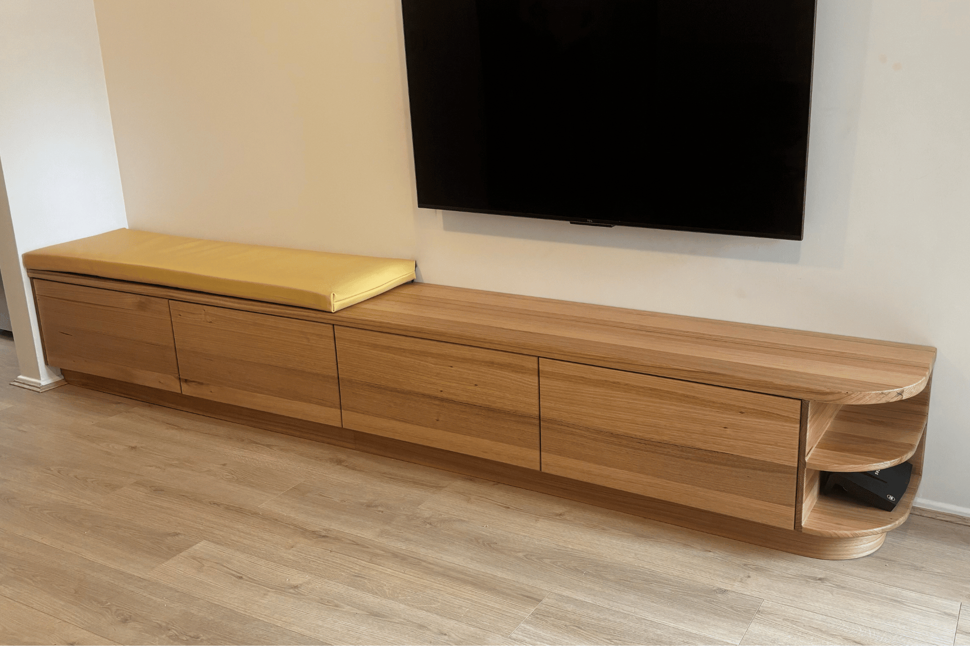tasmanian oak bench seat and entertainment unit