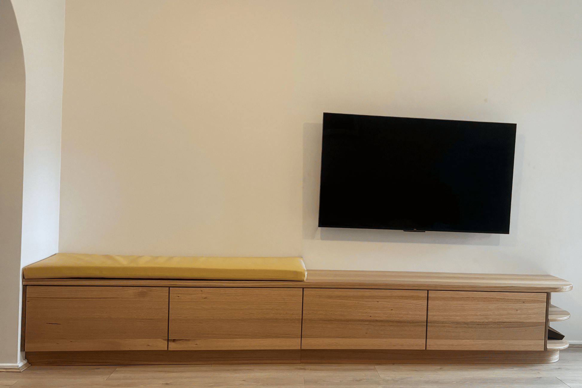 tasmanian oak bench seat and entertainment unit
