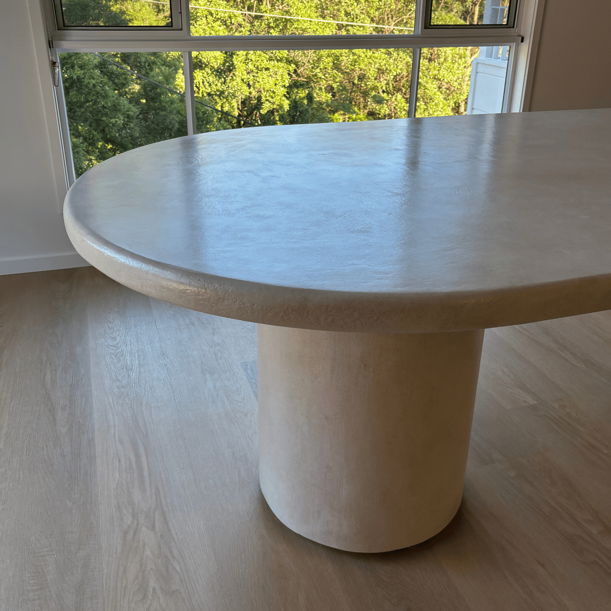 sand stonewash bullnose edge pillar table
