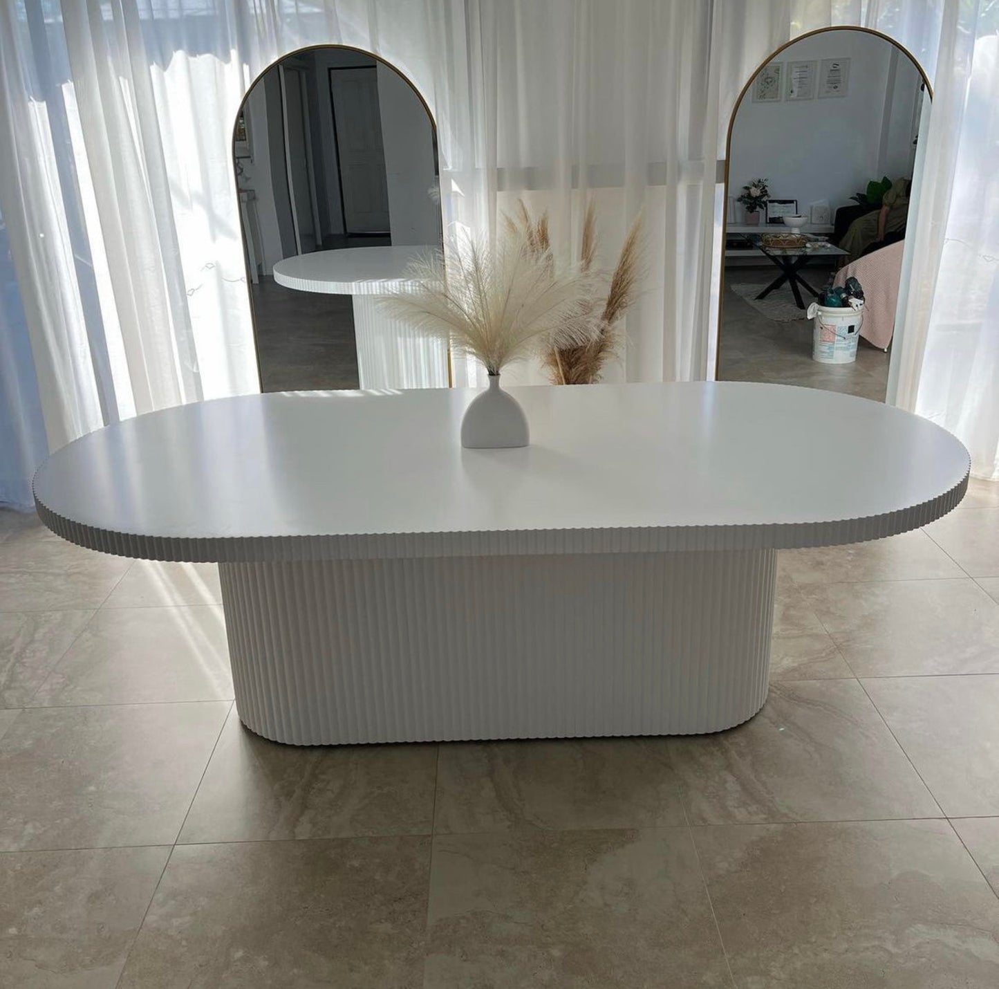 fluted centre console table whit
