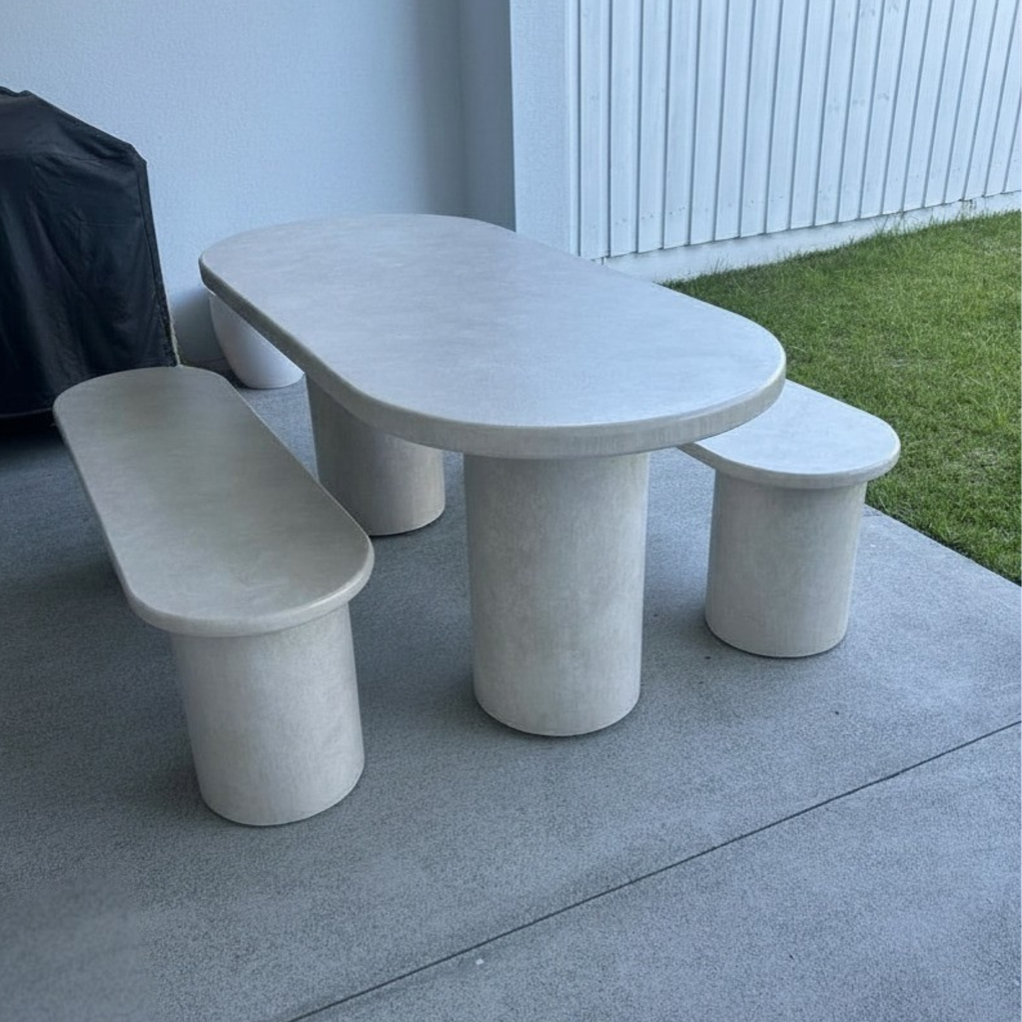 carrara pilla dining set in sand stonewash