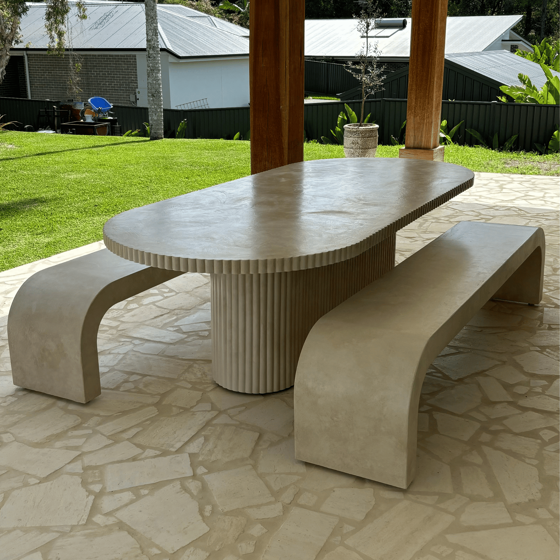 sand stonewash ribbed edge dining 